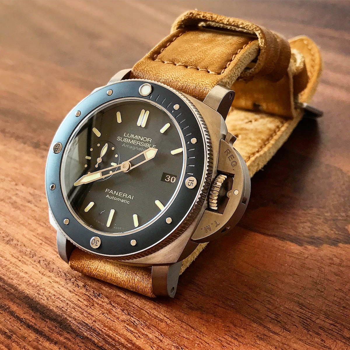 PAM0389 on Di Stefano Bruno Allegrini Gamma Diver strap